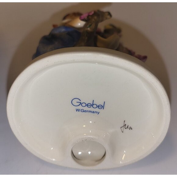 VINTAGE GOEBEL #141/1 APPLE TREE GIRL" TMK-6 HAND PAINTED FIGURINE 6 W. GERMANY! - Picture 8 of 10